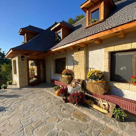 Villa Casa Cu Sindrila Vălenii de Munte Esterno foto