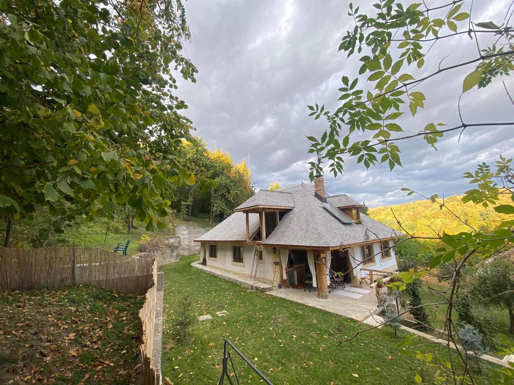 Villa Casa Cu Sindrila Vălenii de Munte Esterno foto