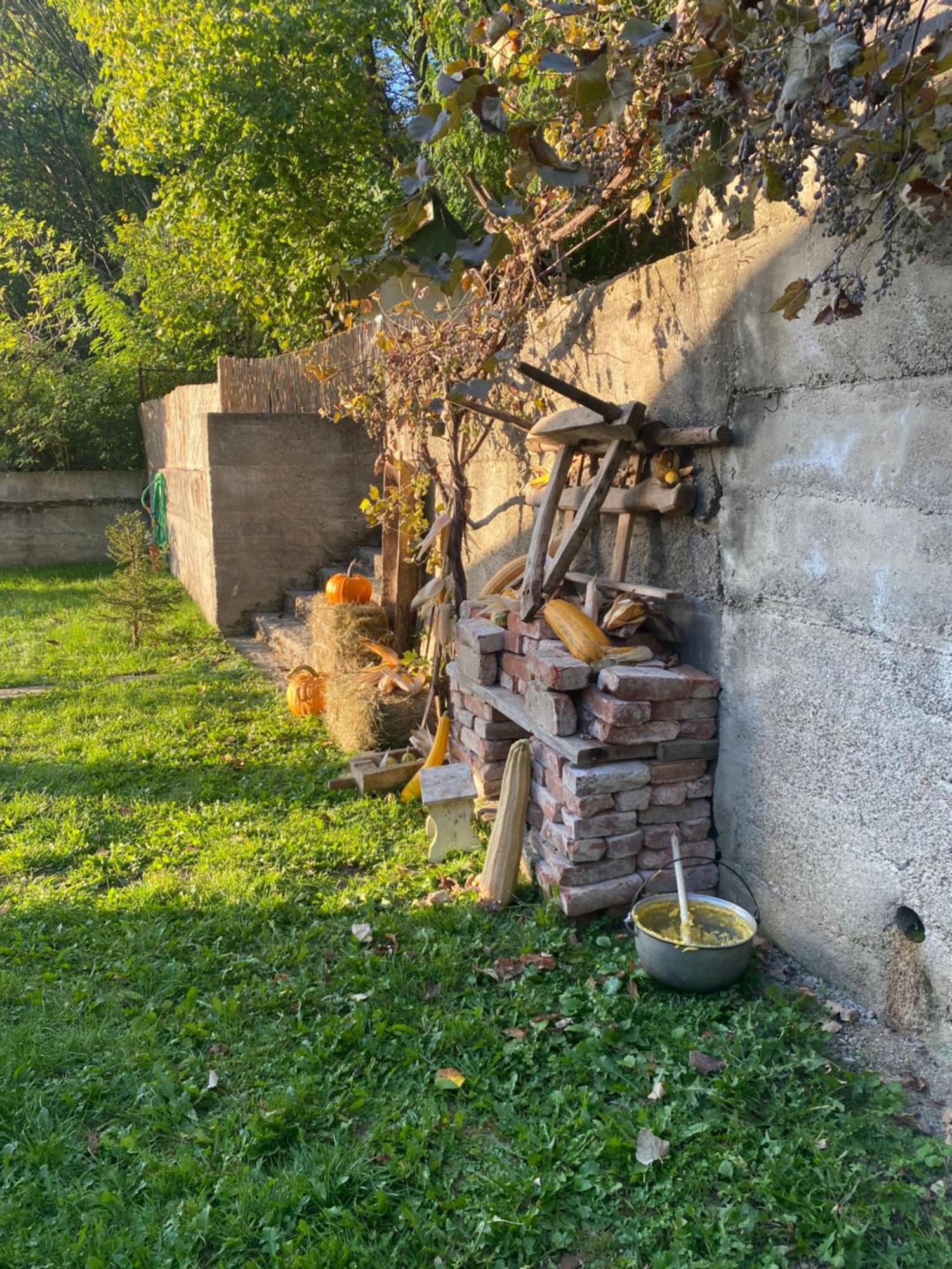 Villa Casa Cu Sindrila Vălenii de Munte Esterno foto