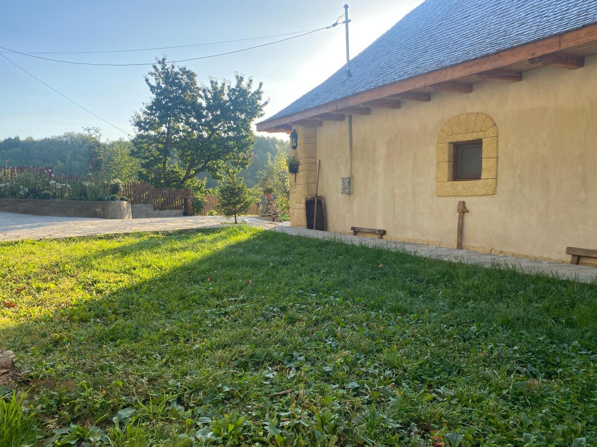 Villa Casa Cu Sindrila Vălenii de Munte Esterno foto