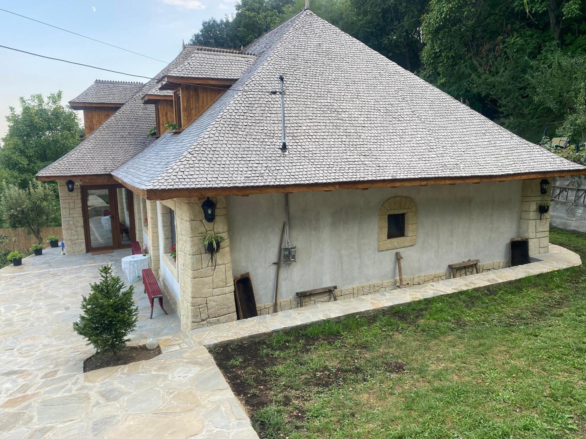 Villa Casa Cu Sindrila Vălenii de Munte Esterno foto