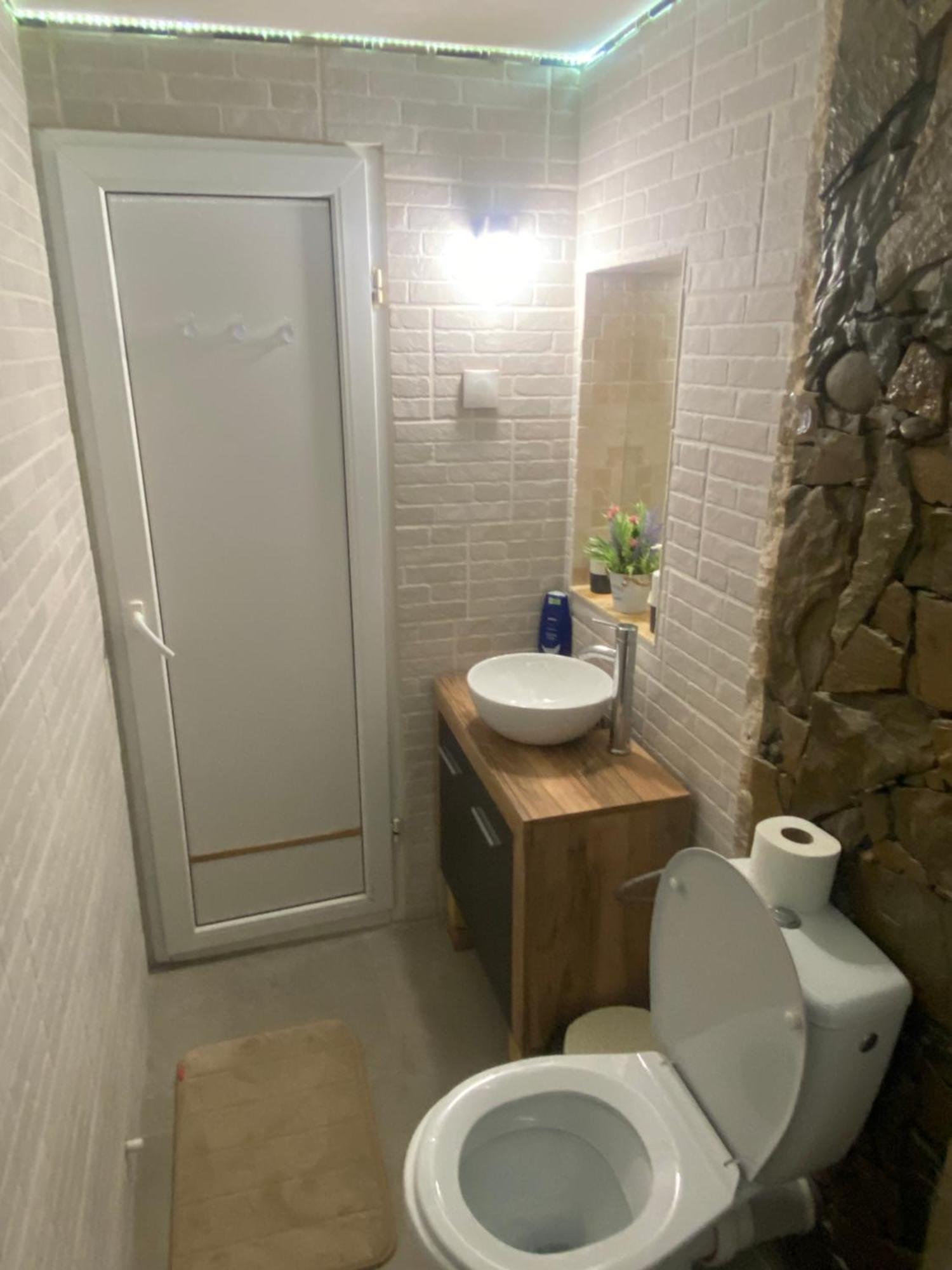 Villa Casa Cu Sindrila Vălenii de Munte Esterno foto