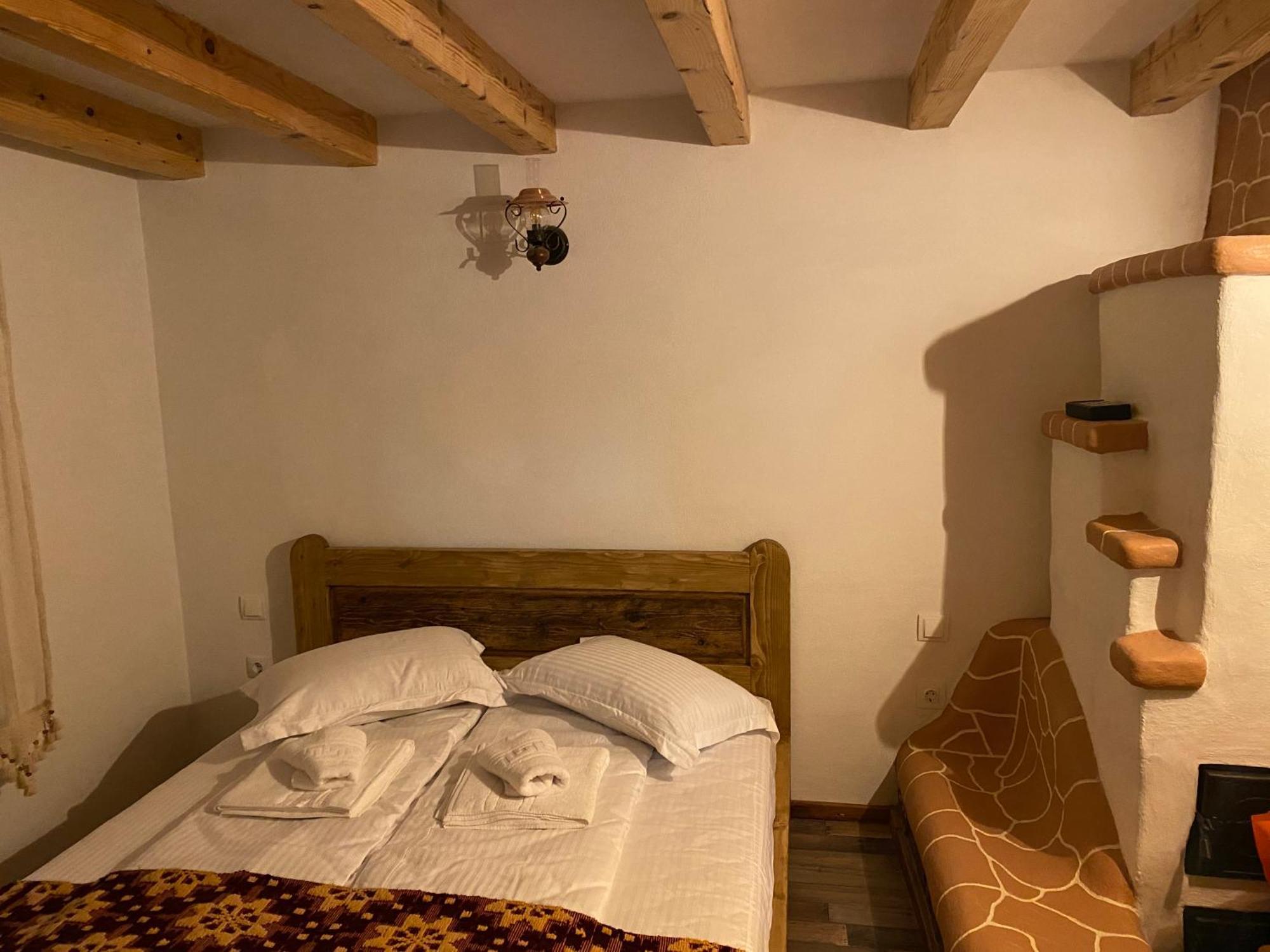 Villa Casa Cu Sindrila Vălenii de Munte Esterno foto
